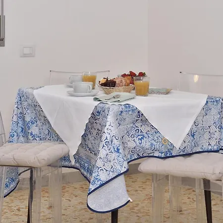 Casa Real Minori